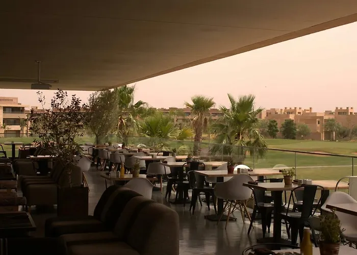 Prestigia Golf City Apartment